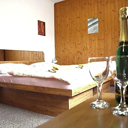 66 Otel *